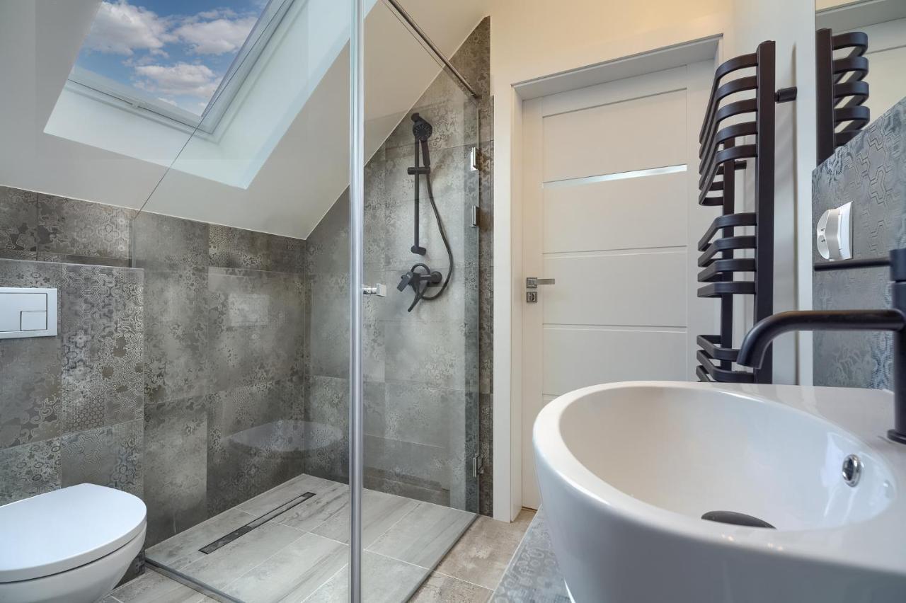 Stara Mleczarnia Apartment Тилич Екстериор снимка