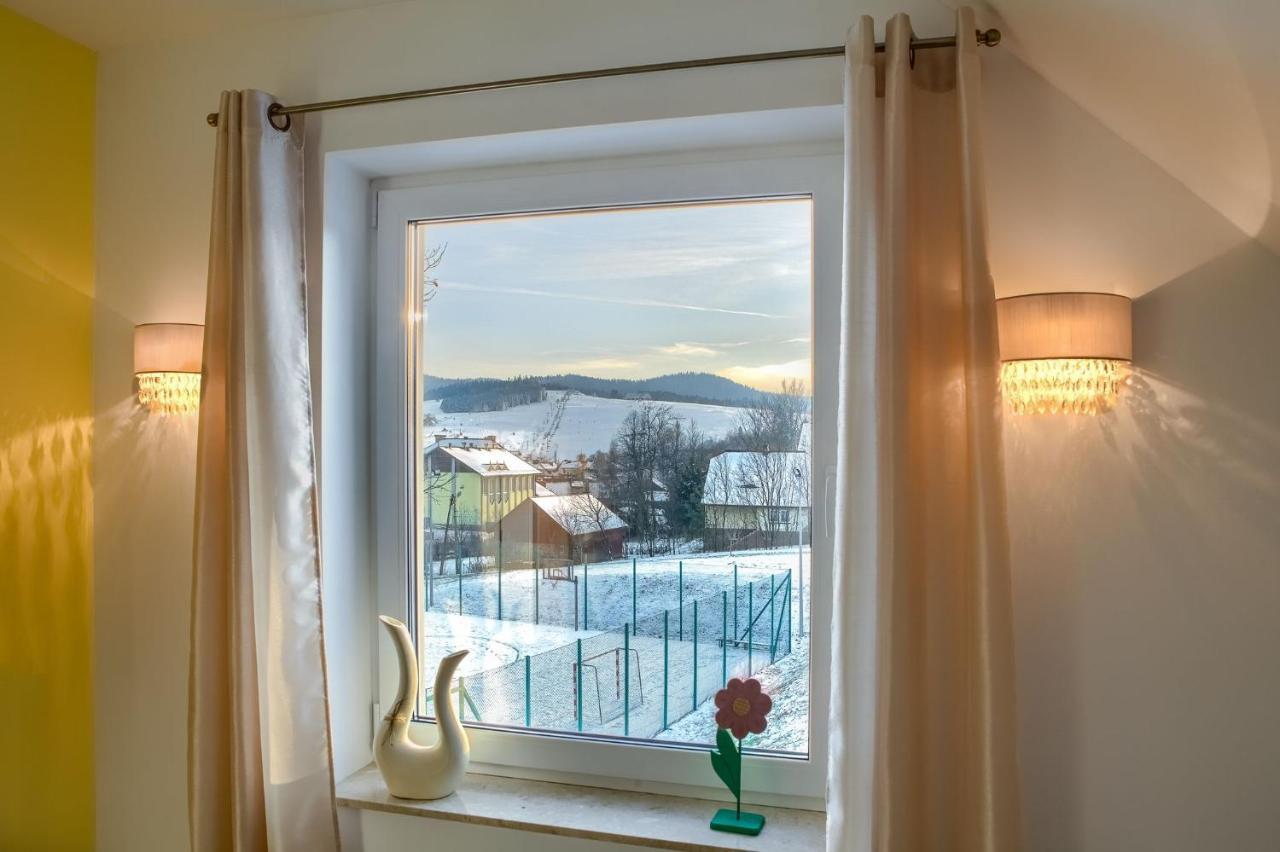 Stara Mleczarnia Apartment Тилич Екстериор снимка