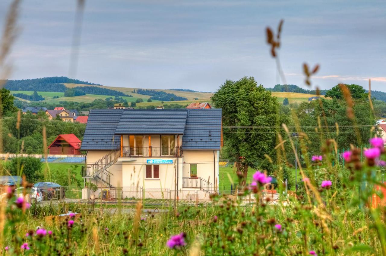 Stara Mleczarnia Apartment Тилич Екстериор снимка