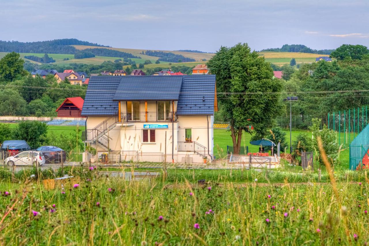 Stara Mleczarnia Apartment Тилич Екстериор снимка