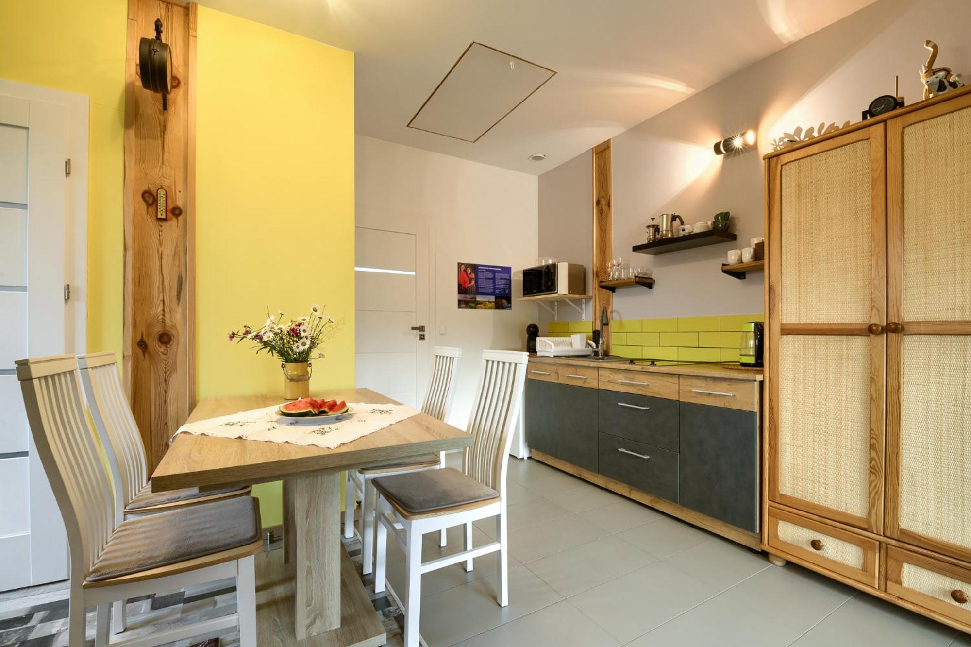 Stara Mleczarnia Apartment Тилич Екстериор снимка